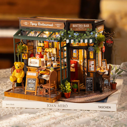 Robotime : DIY Miniature House - DG167 Tipsy Restaurant