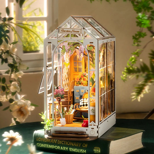 Robotime : Book Nook & Wonderland - TGB06 Garden House