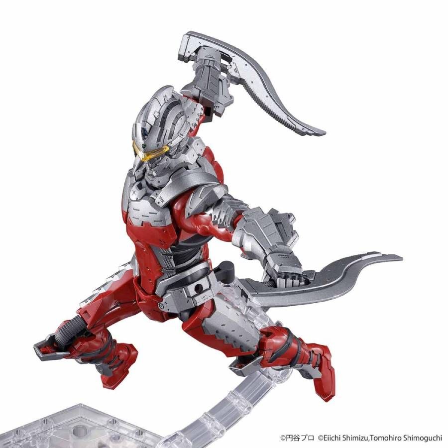 Figure-Rise Standard: Ultraman Suit ver.7.3 fully Armed