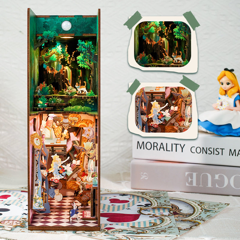 Tone Cheer - TQ128 Alice in Wonderland Bookend